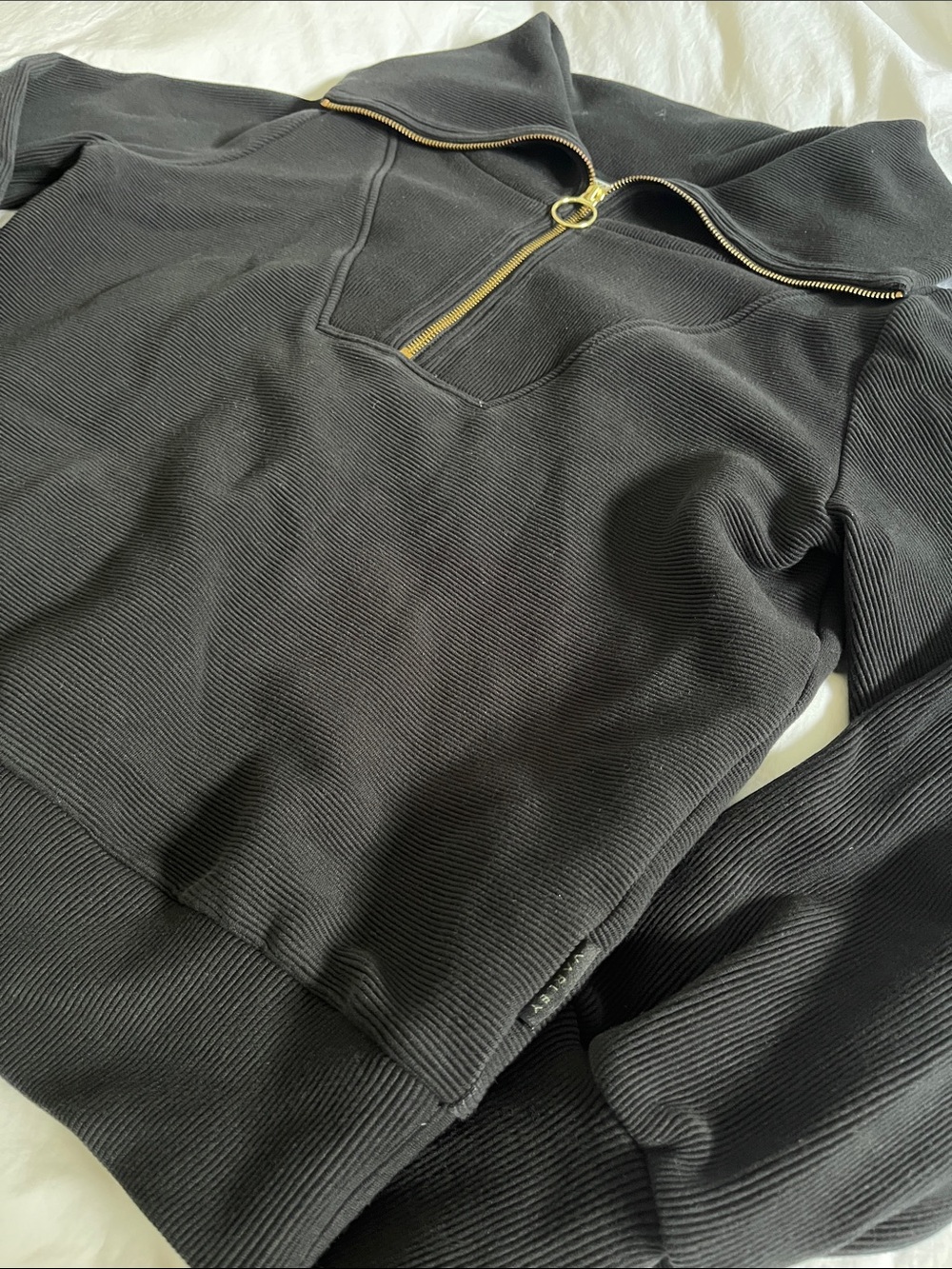 Varley Vine half zip Pullover in ottoman fabric black, gold zip detail